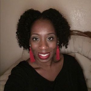 Meet your Posher, Regina